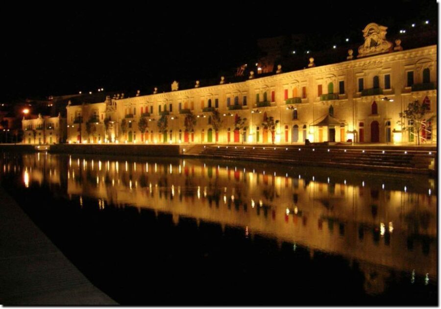 Malta: Marsamxett Harbour and Grand Harbour Cruise by Night - Who Should Consider This Tour?