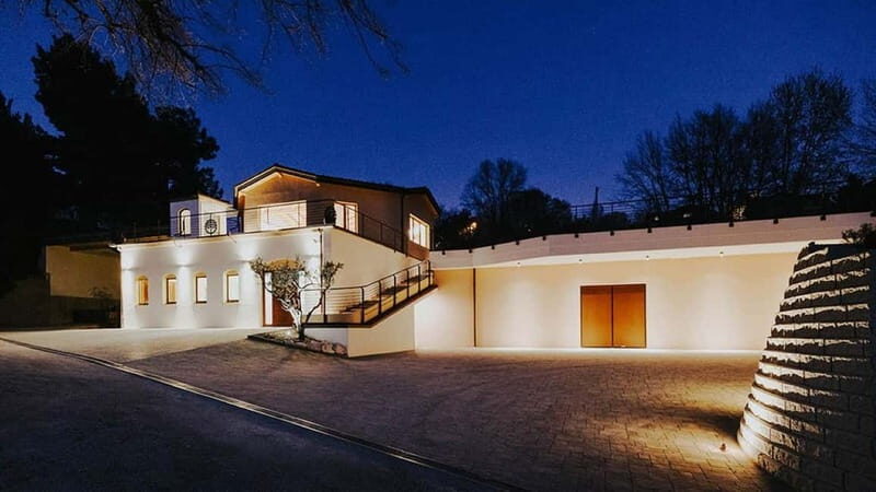 Marche Wines: Explore the Richness of Local Flavors - Analyzing the Value