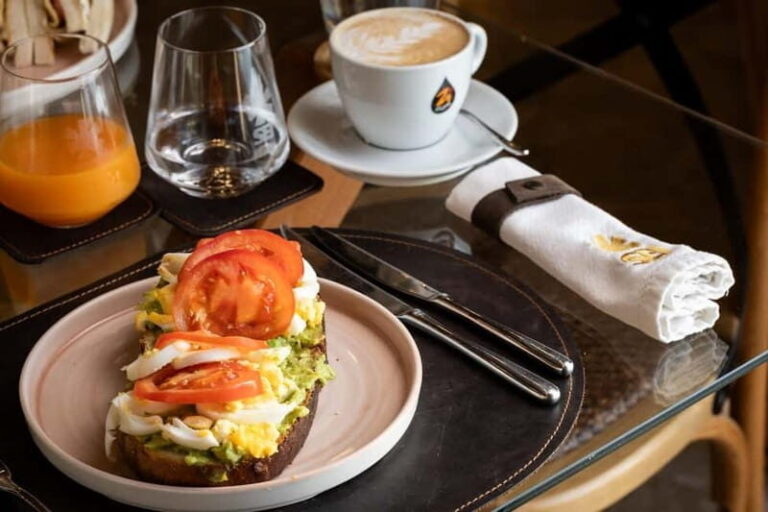 Marsala: Breakfast with a View at Saline di Marsala - An In-Depth Look at the Experience