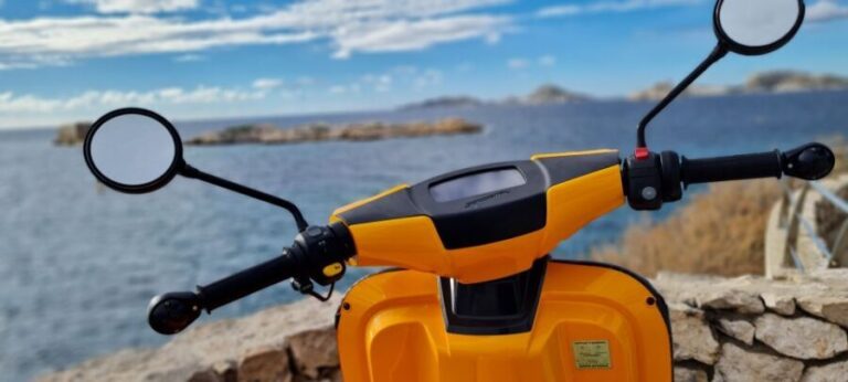 Marseille: Electric Motorcycle Rental with Smartphone Guide - Exploring the Seaside and Natural Wonders