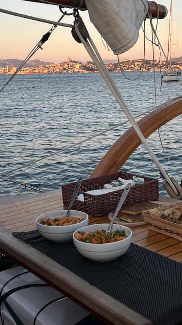 Marseille: Evening sailboat trip to the Calanques du Frioul with buffet and organic wine - The Food & Drink: A Focus on Quality & Authenticity