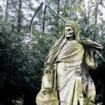 Melaten Friedhof: Guided tour with all senses - Who Should Consider This Tour?