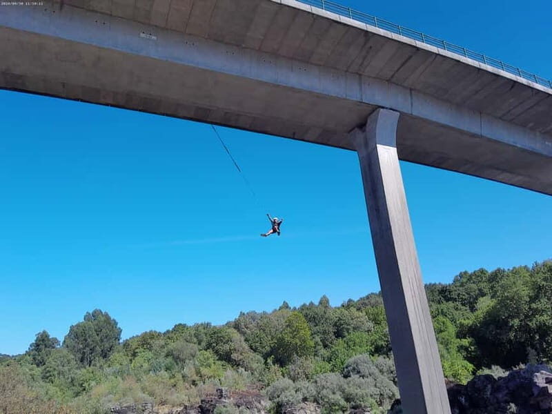 MELGAÇO: Pendular jump on the River Minho with Ruta Aventura. - The Jump and the Views