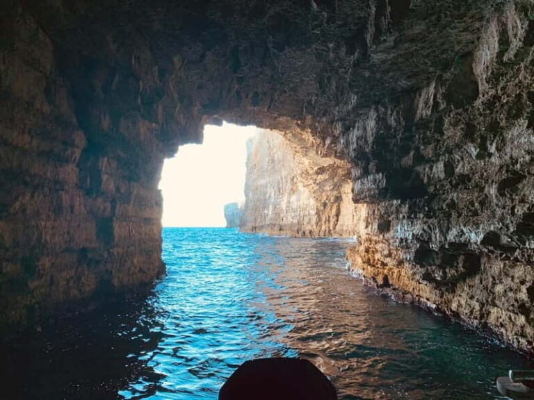 Mellieha: 1:00pm Speedboat round Comino Caves 2h Blue Lagoon - Practical Details & What You Should Know