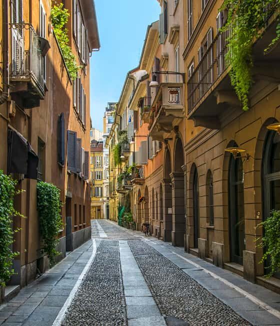 Milan: Guided Dog-Friendly Tour, From Gothic to Eclectic - Authentic Experiences and Hidden Gems