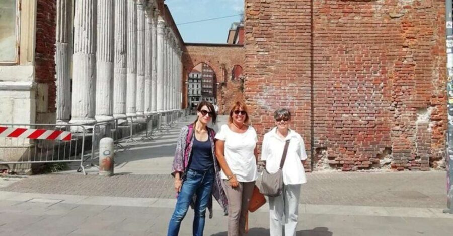 Milan : Historic Private Walking Tour - The Experience of the Guide and Its Impact