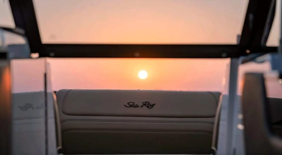 Milos: Luxury Private CruiseKleftiko Sarakiniko Poliegos - The Experience Onboard