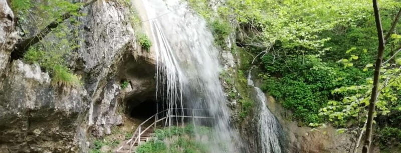 Molina Waterfall Park: tour and optional aperitif - Who Should Consider This Tour?