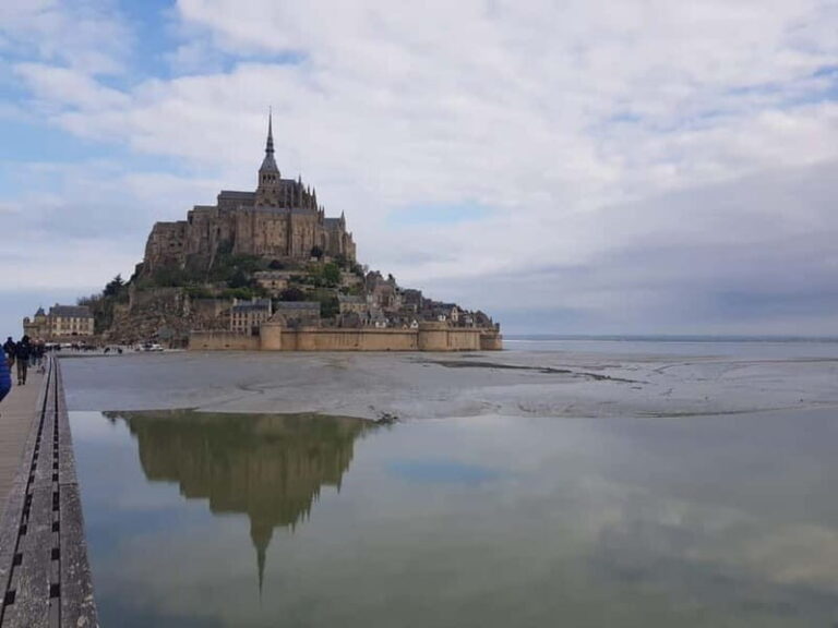 Mont Saint Michel: Village History and Legends Walking Tour - Deep Dive into the Itinerary