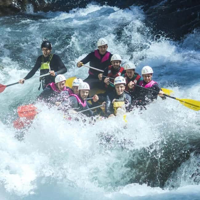 Montanejos: Extreme Rafting on the Mijares River - An In-Depth Look at the Montanejos Rafting Tour