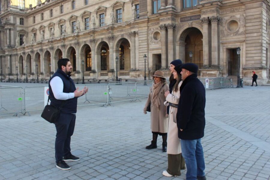 Montmartre Best Highlights & Wine and Cheese Tasting Tour - Who Will Love This Tour?