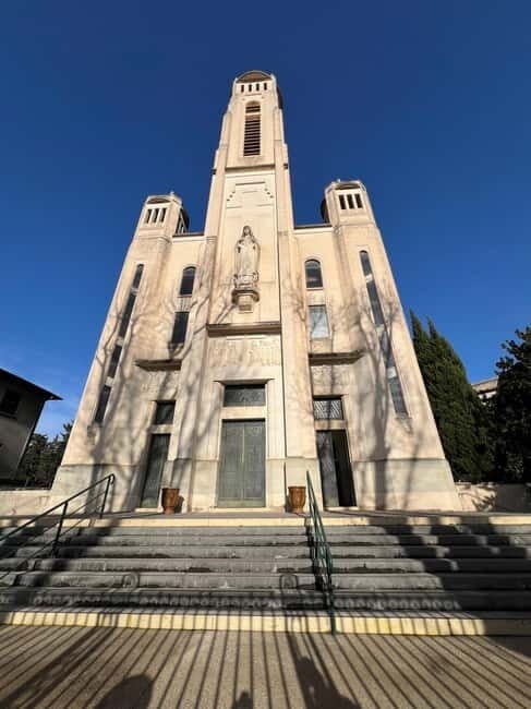 Montpellier: Guided Tour of Unusual Places by Electric Bike - Exploring Montpelliers Hidden Charms on Electric Bike