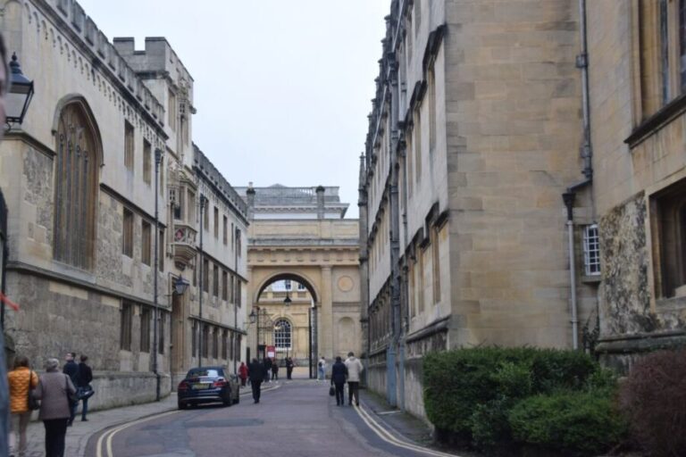 Morse, Lewis and Endeavour Walking Tour of Oxford - Who Will Love This Tour?