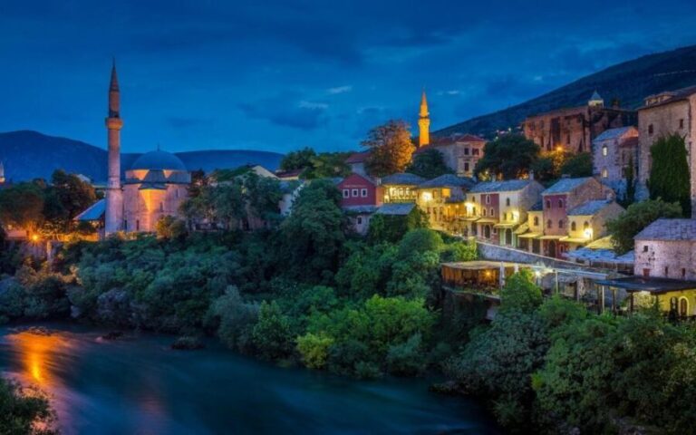 Mostar and Kravice Waterfalls Tour from Dubrovnik - The Transport and Guide Experience