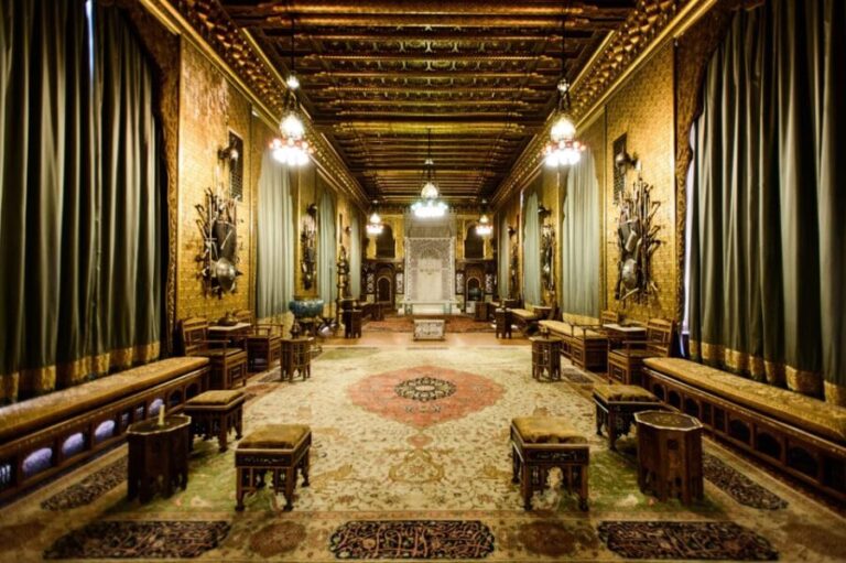 Movie Castle tour from Bucharest: Peles, Bran & Cantacuzino - The Itinerary in Detail