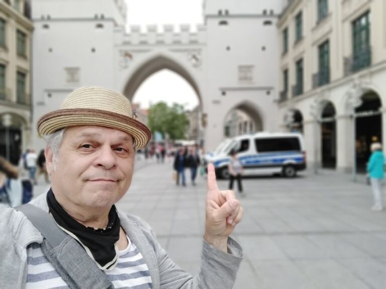 Munich: Bavarian Beer Walking Tour with Samples - Who Is This Tour Best For?