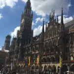 Munich: City Highlights and Beer Garden Walking Tour - Architectural Highlights and Notable Landmarks