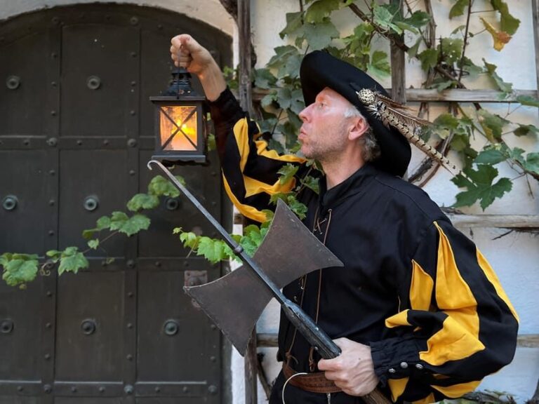 Munich: Night Watchman Tour for Kids (6 - 12 years) - 75 min - Who Will Love This Tour?