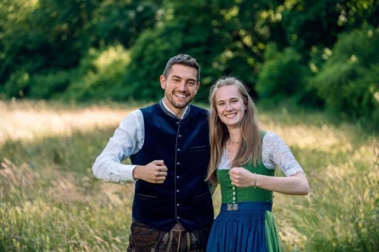 Munich: Oktoberfest Tour and Big Tent Visit with Local Guide - Practical Considerations and Tips