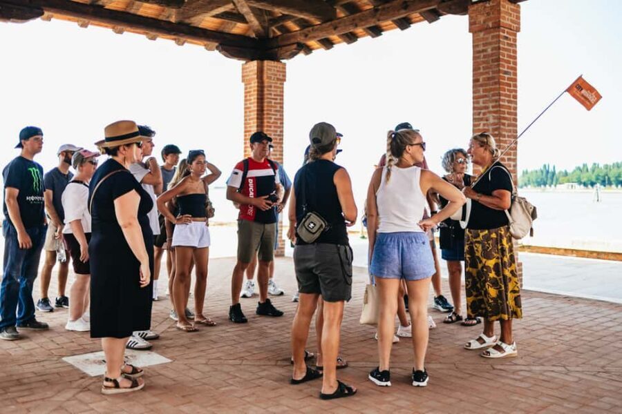 Murano & Burano Guided Tour by Private Boat with Glassmaking - The Value of This Tour