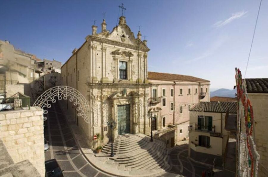 Mussomeli: Guided Historical Walking Tour - Who Should Take This Tour?