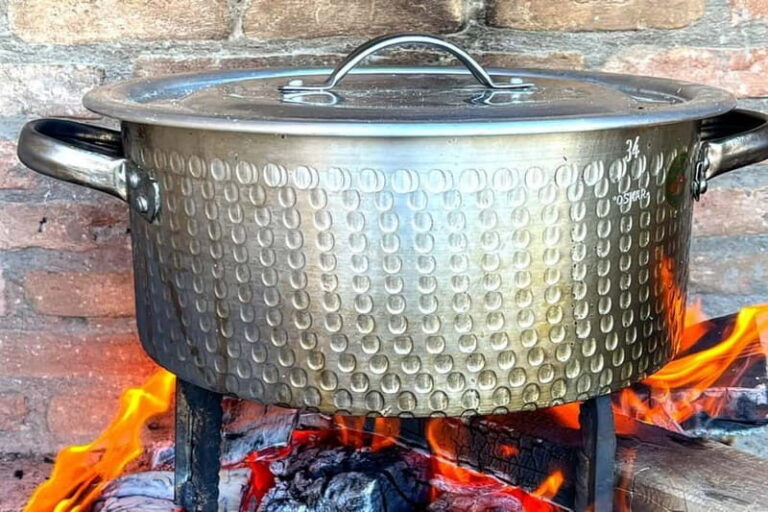 Mykonos: Group Cooking Class at the Home of a Local Family - The Experience: A Step-by-Step Breakdown