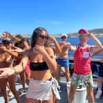 Mykonos: Rhenia & Delos Boat Tour, Swim Stop, Lunch & Drinks - The Boat and Facilities