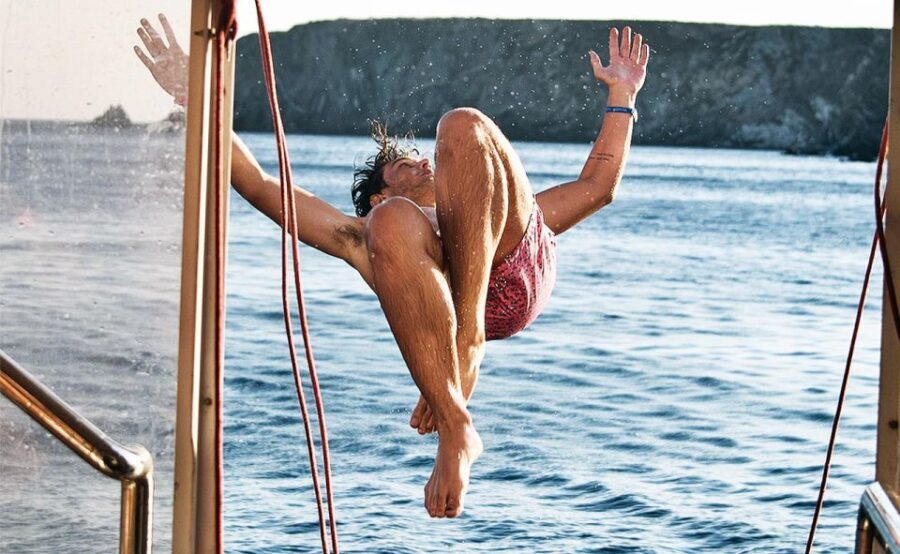 Mykonos: Sunset Boat Party with Open Bar & Live DJ - What’s Included and What to Bring