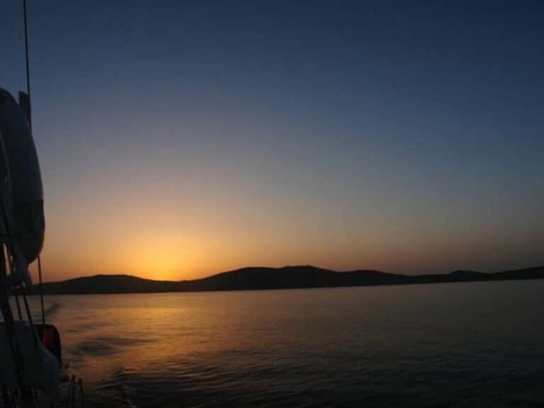Mykonos: Sunset Cruise with Drinks - Who Would Love This Experience?