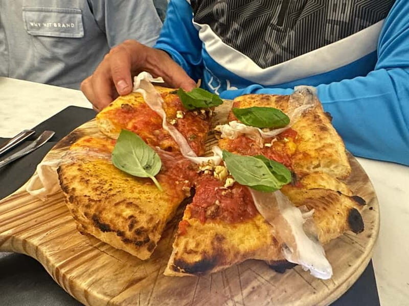 Naples: Street Food and Guided Sightseeing Walking Tour - A Closer Look at the Tour Experience