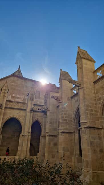 Narbonne: visit the Archbishops' Palace and Cathedral - Practical Details and Value
