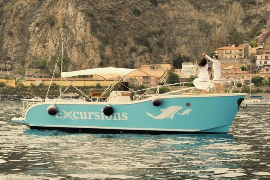 Naxos: Cruise on Isola Bella with swimming, fruit & prosecco - Who Should Consider This Tour?