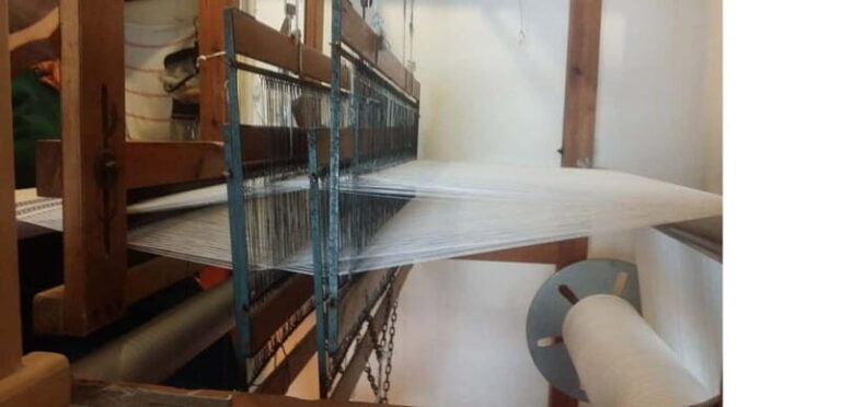 Naxos: Traditional Hands-on Loom Weaving Class - What’s Included and What’s Not