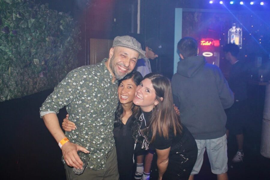 Neapolitan Pubcrawl: Where the Night Never Ends! - Is It Worth the Price?