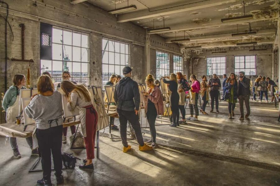 Neon Paint - Painting and Wine in the Dark in the Wroclaw - The Venue and Logistics