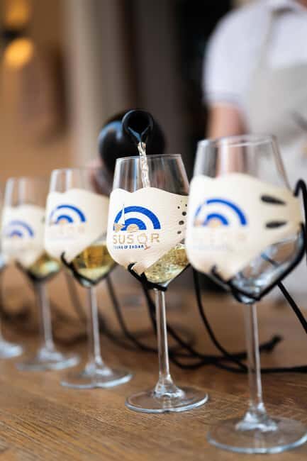 NEW! Zadar: Food Tasting & Old Town Walking Tour - Authenticity and Insight from Reviews