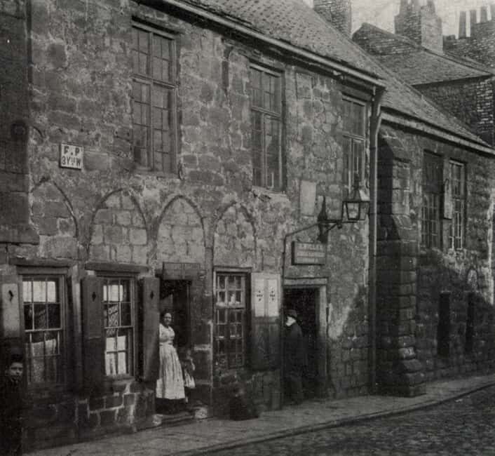 Newcastle: Blackfriars History Tour, Lunch & Sparkling Wine - An In-Depth Look at the Blackfriars Experience