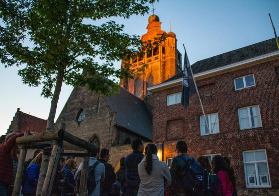 Night Tour: The Dark Side of Bruges - by Legends - The Ghost House and Golden Hand Canal