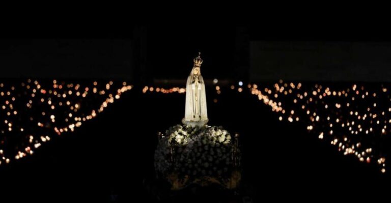 Night Trip to Fátima + Candlelight Procession - Is It Worth the Price?