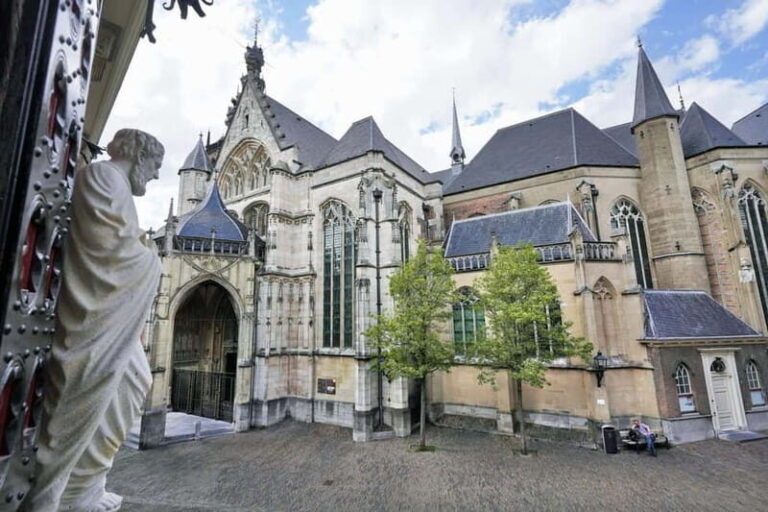 Nijmegen: Historic Hightlights Tour - WWII and the Bombing of 1944