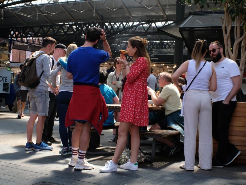 No Diet Club - Best food Tour in East London - The Guides and Atmosphere