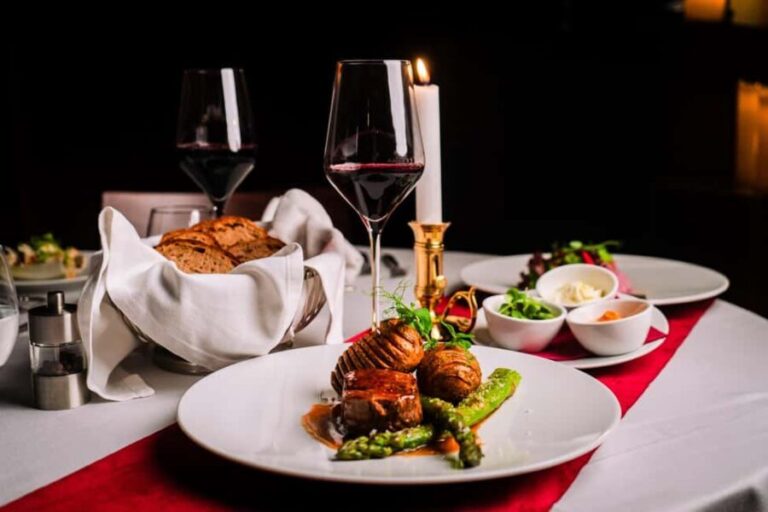 Nuit des Lumières - The Candlelight Dinner Concert in Vienna - Who Is This Experience Best For?