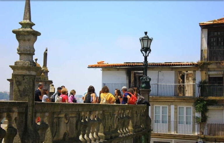 Oporto: The #1 Tour in Oporto, up to 19 people - FAQ