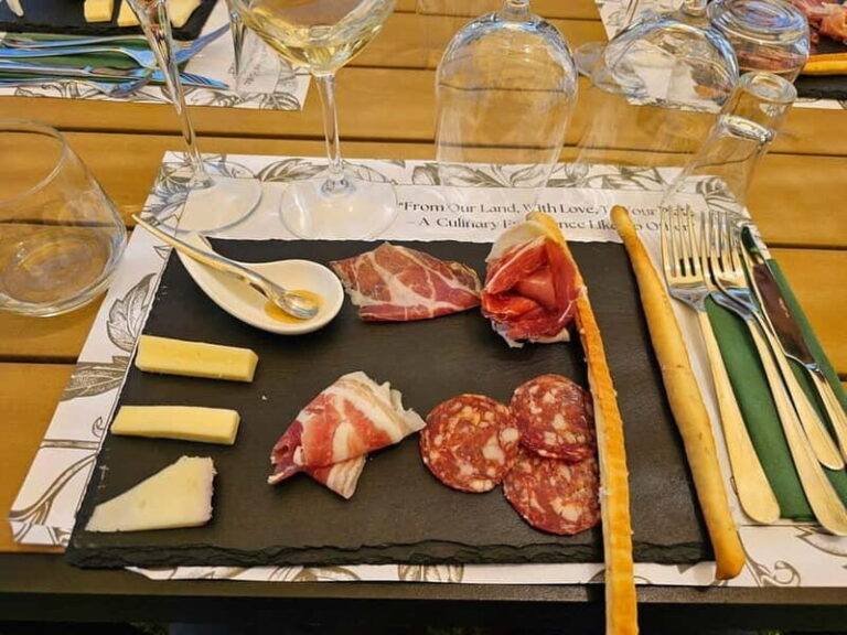 Organic Lunch With Wine Tasting from Pompeii - The Real Value of This Experience