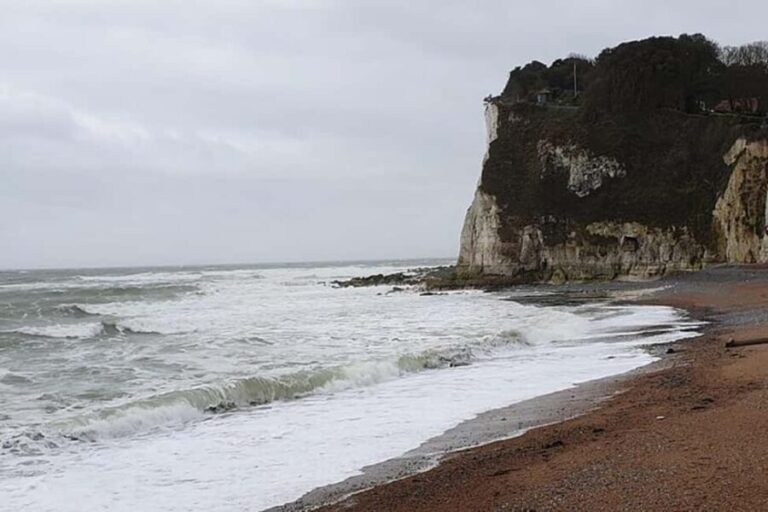 Overnight Tours of England - What’s Included and What’s Not