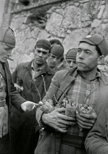 Oviedo: Tour de la Revolución de 1934 - The Value and Why It Works for Travelers