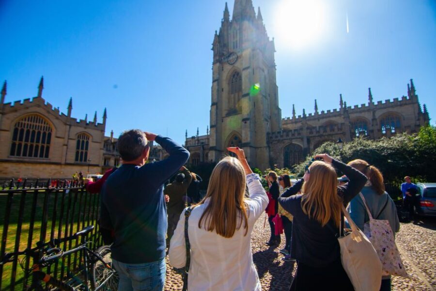 Oxford: 3-Hour Private Tour with Student Guide - The Practicalities and Value