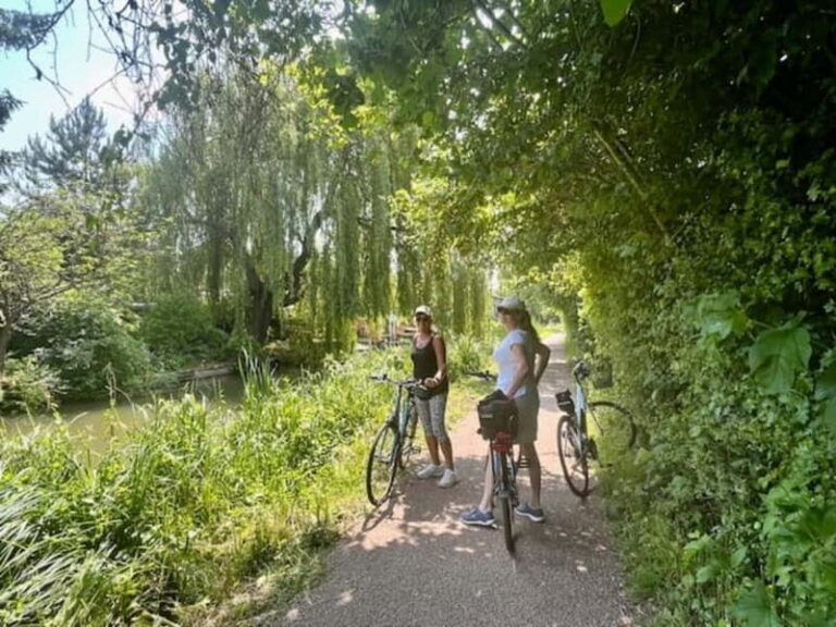 Oxford Bike & Walking Tour: 3 hrs of City, Colleges & Canal. - Cycling Along the Canal and Beyond