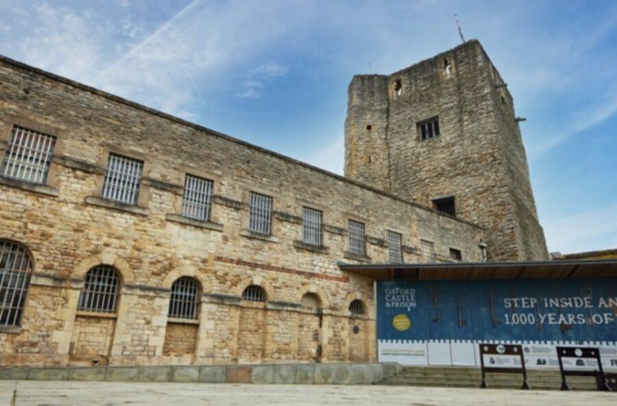 Oxford Castle and Prison: Guided Tour - The Guides: Knowledgable and Entertaining