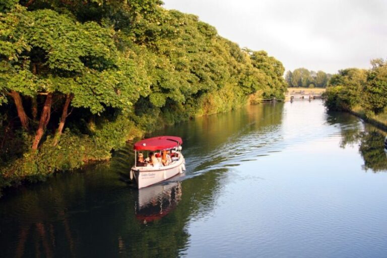 Oxford: Sightseeing River Cruise with Afternoon Tea - How the Oxford River Cruise Unfolds